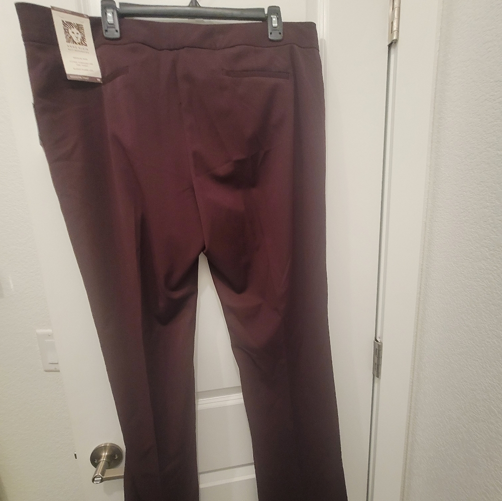 Suit - Picture 4 of 4